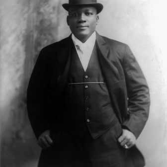 John Arthur 'Jack' Johnson - Jack Johnson gründete den Vorläufer des legendären Cotton Clubs,  den Club Delux in New York und war erster schwarzer Boxweltmeister im Schwergewicht der Boxgeschichte.